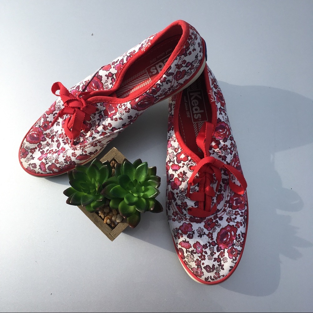 Keds Sneakers Flower Print size 6.5